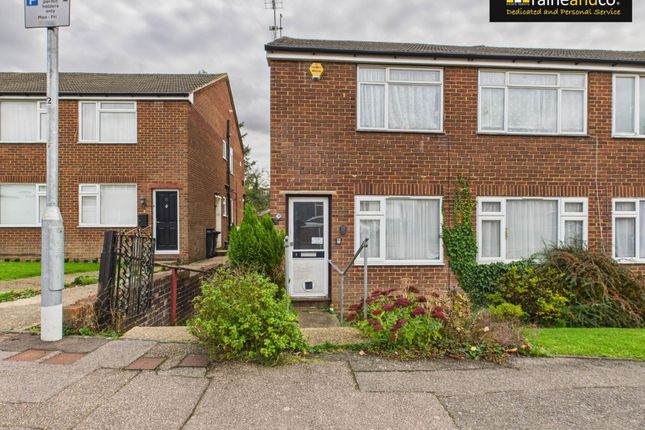 St Vincents Way, Potters Bar 2 bed maisonette for sale