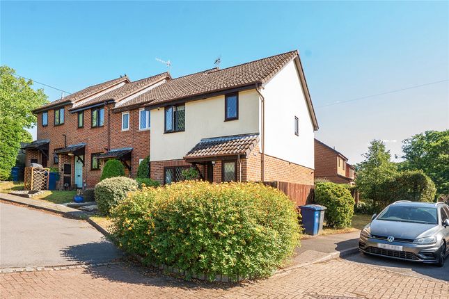 Trout Road, Haslemere, Surrey, GU27 3 bed end of terrace house for sale