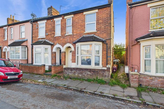 Queens Park, Aylesbury HP21 1 bed maisonette for sale