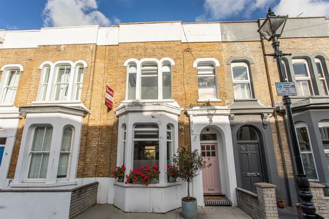 Clinton Road, Mile End, E3 3 bed house for sale
