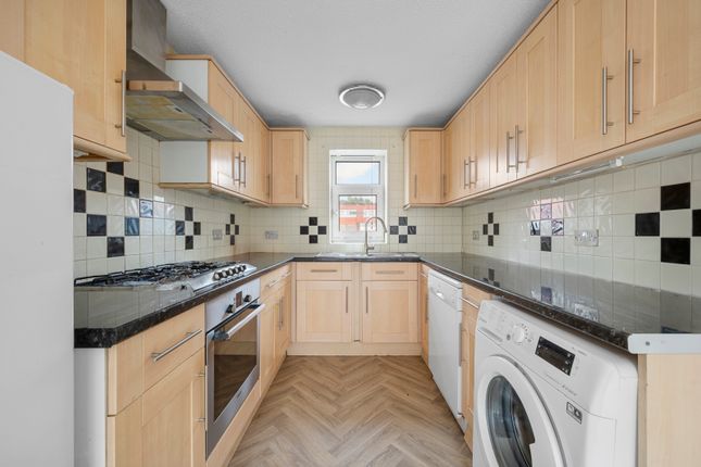 Petworth Gardens, Raynes Park SW20 3 bed terraced house for sale