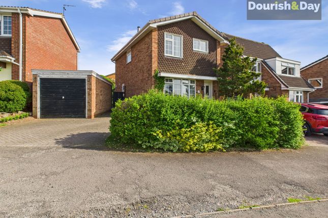 Denzil Green, Stafford ST17 3 bed detached house for sale