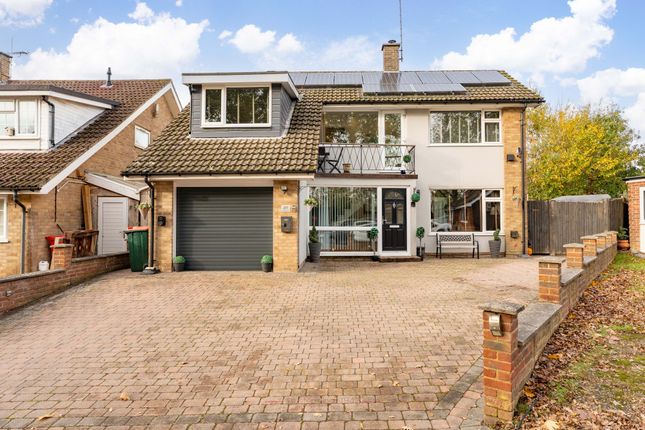 Harewood Close, Crawley RH10 4 bed detached house for sale