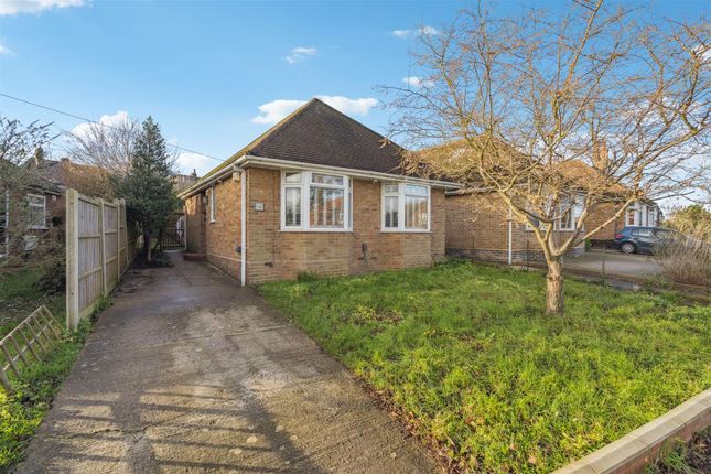 Runnalow, Letchworth Garden City SG6 2 bed detached bungalow for sale