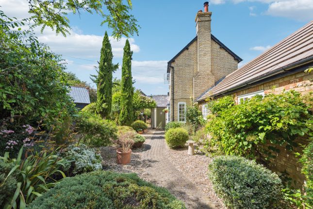High Street, Pirton, Hitchin, SG5 3 bed detached house for sale