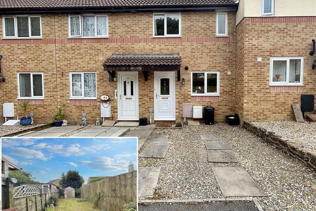 Clos Y Dderwen, Pembrey, Burry Port 2 bed terraced house for sale