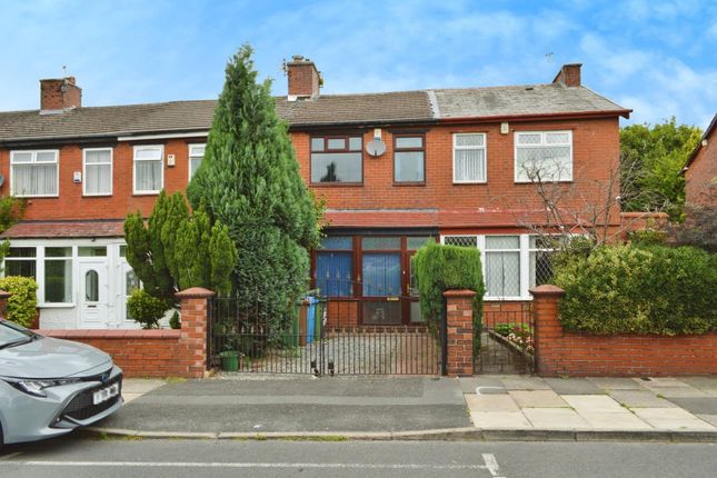 Repton Avenue, Oldham 3 bed terraced house for sale