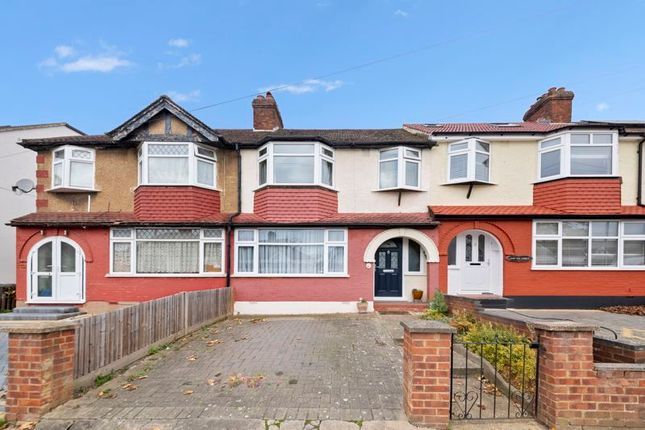Castle Road, Northolt 3 bed terraced house for sale