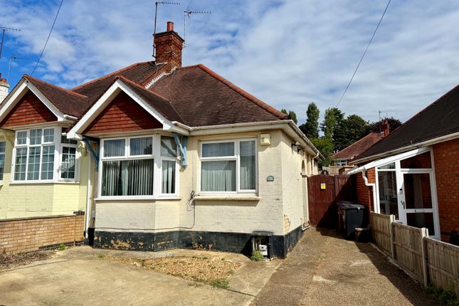 Malcolm Drive, Duston, NN5 5NJ 2 bed bungalow for sale