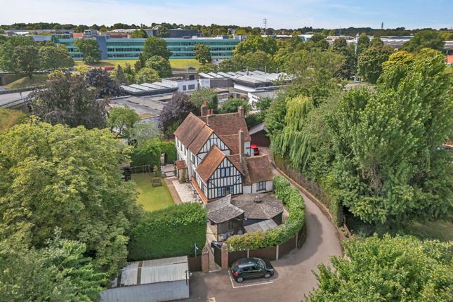 Maxwell Road, Stevenage SG1 6 bed detached house for sale