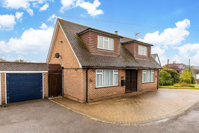 Dawn Rise, Crawley RH10 3 bed bungalow for sale