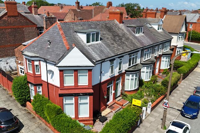 4 bedroom end of terrace house for sale