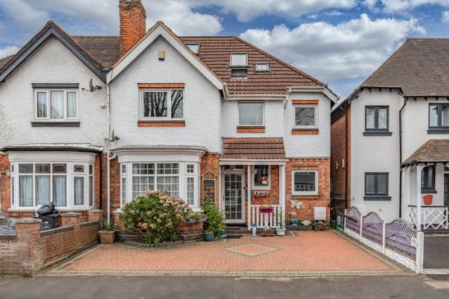 5 bedroom semi-detached house for sale