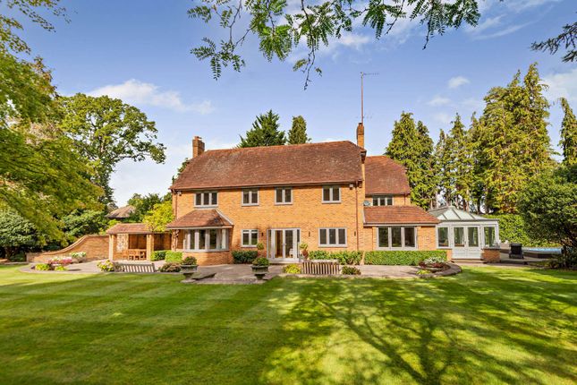 Kennel Avenue, Ascot, Berkshire 6 bed detached house for sale