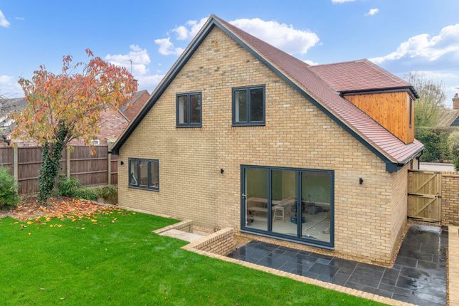 South End, Royston SG8 4 bed detached house for sale