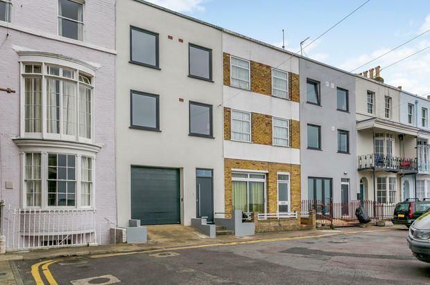 Kent Terrace, Ramsgate, Kent, CT11 4 bed terraced house for sale
