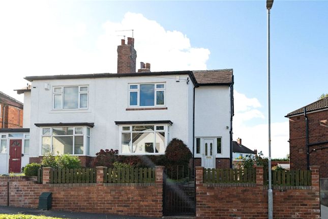 Lincroft Crescent, Leeds, West Yorkshire 3 bed semi