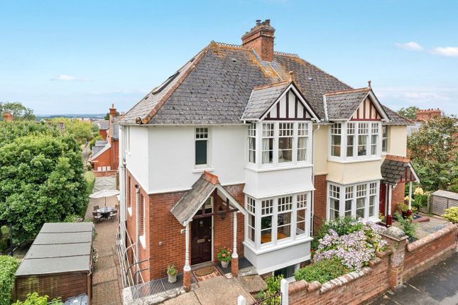 5 bedroom semi-detached house for sale