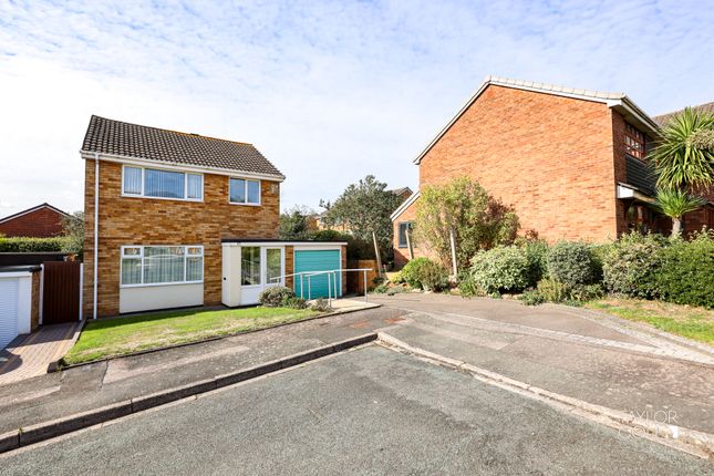 Norton Close, Tamworth 3 bed detached house for sale
