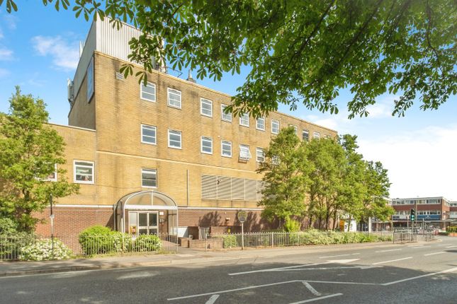 London Road, Camberley GU17 1 bed apartment for sale