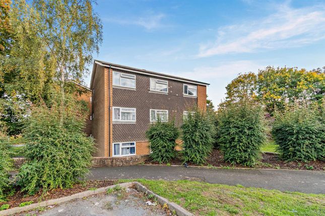 3 bedroom flat for sale