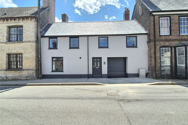 Torrington, Devon 4 bed terraced house for sale