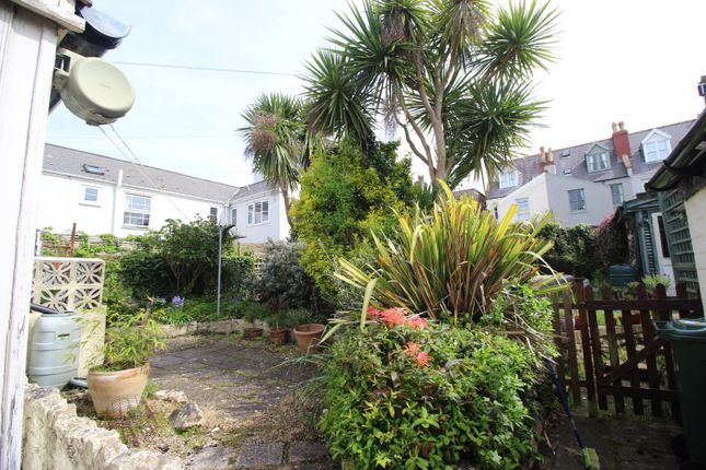 The Beach, North Somerset BS21 2 bed maisonette for sale
