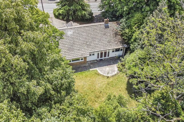 Northey Avenue, Cheam, Sutton 3 bed detached bungalow for sale