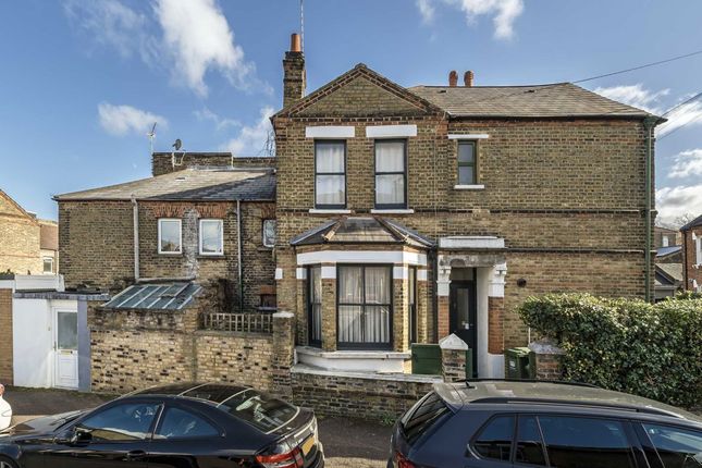 Gabriel Street, London SE23 2 bed flat for sale