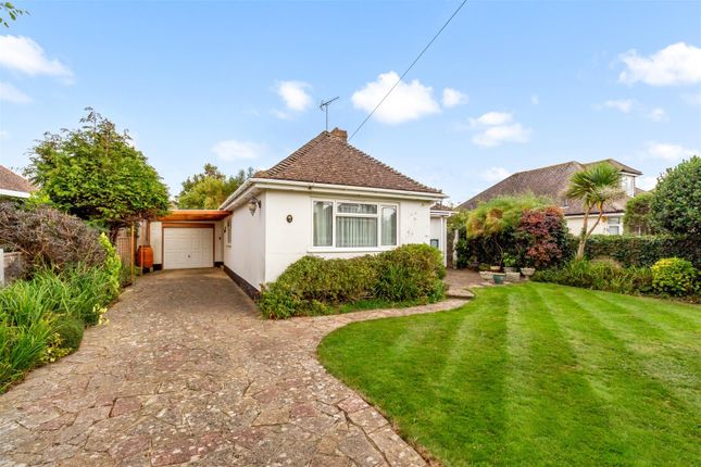 Foamcourt Waye, Ferring BN12 2 bed detached bungalow for sale