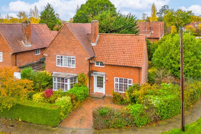 Parkfields, Welwyn Garden City... 5 bed detached house for sale