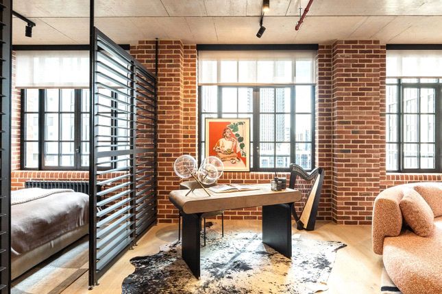 No.8 Harbord Square, Canary Wharf, E14 2 bed apartment for sale