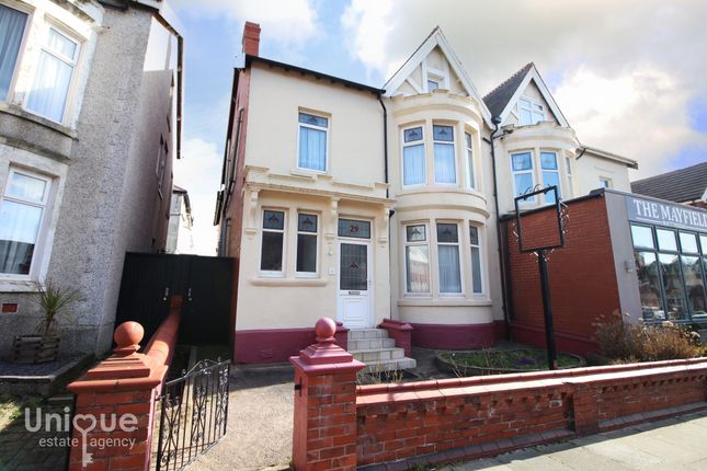 Holmfield Road,  Blackpool, FY2 6 bed semi