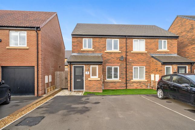 3 bedroom semi-detached house for sale