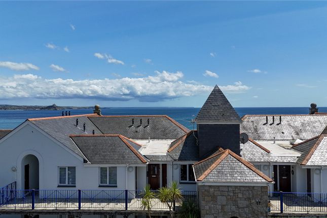 Penrose Court, Penzance TR18 2 bed apartment for sale