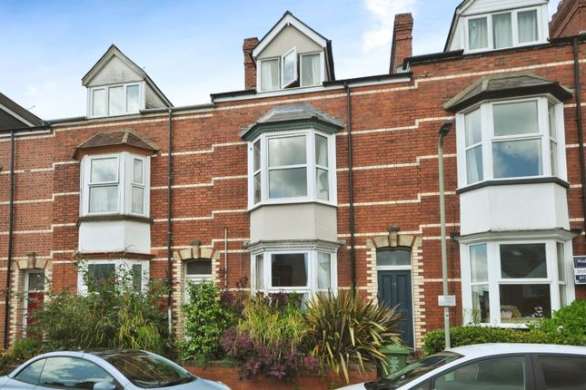 Elmside, Exeter. EX4 6LS 2 bed maisonette for sale