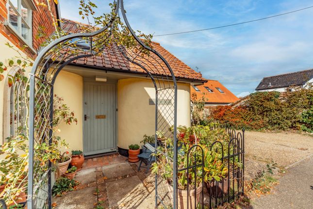 The Street, Diss IP22 3 bed cottage for sale