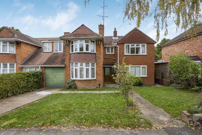 5 bedroom semi-detached house for sale