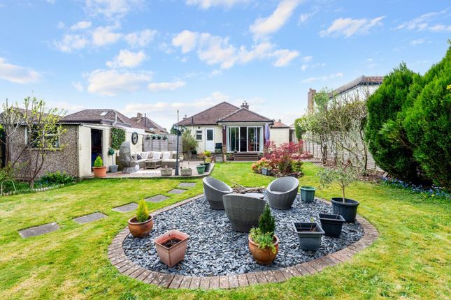 Josephine Avenue, Tadworth KT20 3 bed detached bungalow for sale