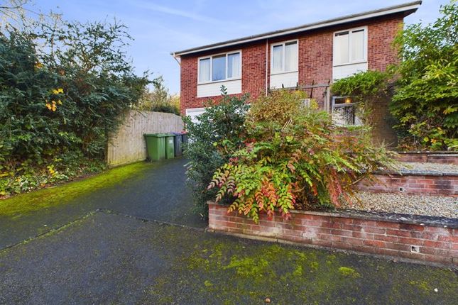 St Michaels Close, Telford TF7 4 bed detached house for sale