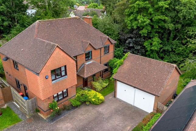 Ebbsgrove, Milton Keynes MK5 5 bed detached house for sale