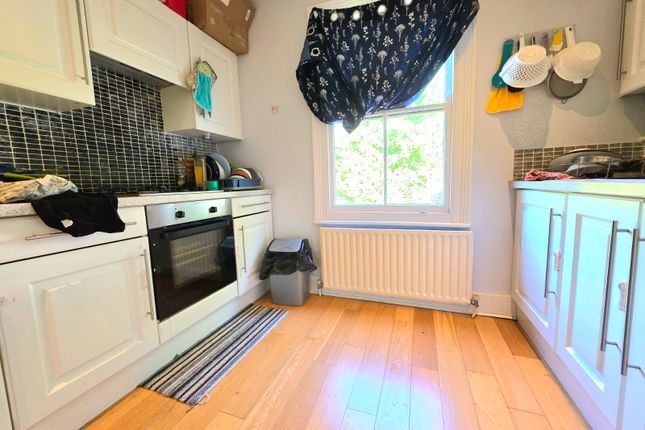 College Road, Harrow Weald 1 bed apartment for sale
