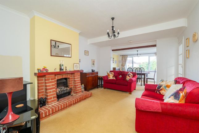 Benfleet Close, Sutton 3 bed semi