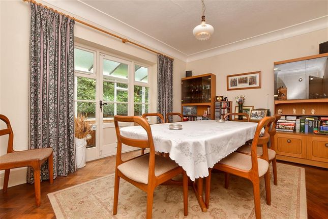 Oakley Road, Warlingham, Surrey 3 bed chalet for sale