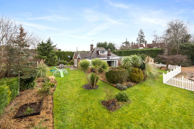 Warltersville Way, Horley RH6 5 bed detached house for sale