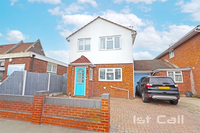4 bedroom link detached house for sale