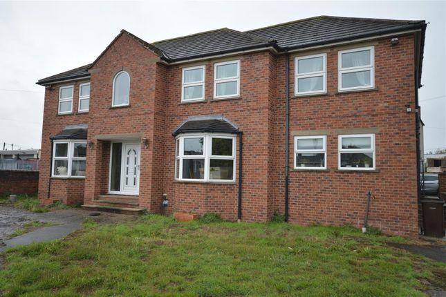 Marchant Street, Castleford 3 bed detached house for sale