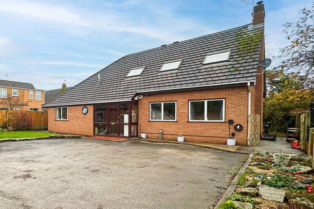 6 bedroom detached house for sale