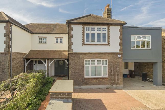 Lawford Road, London W4 3 bed maisonette for sale