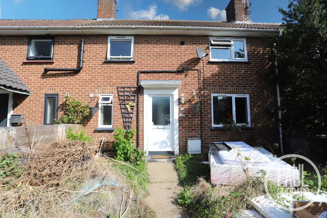 Notley Road, Lowestoft, NR33 3 bed terraced house for sale